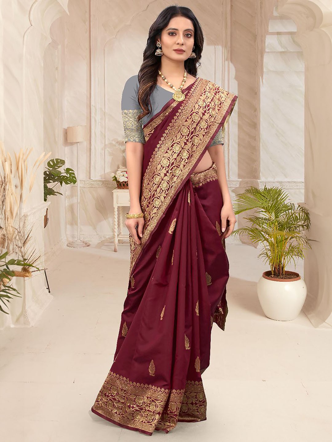

BerMondsey Ethnic Motifs Woven Design Zari Banarasi Saree, Maroon