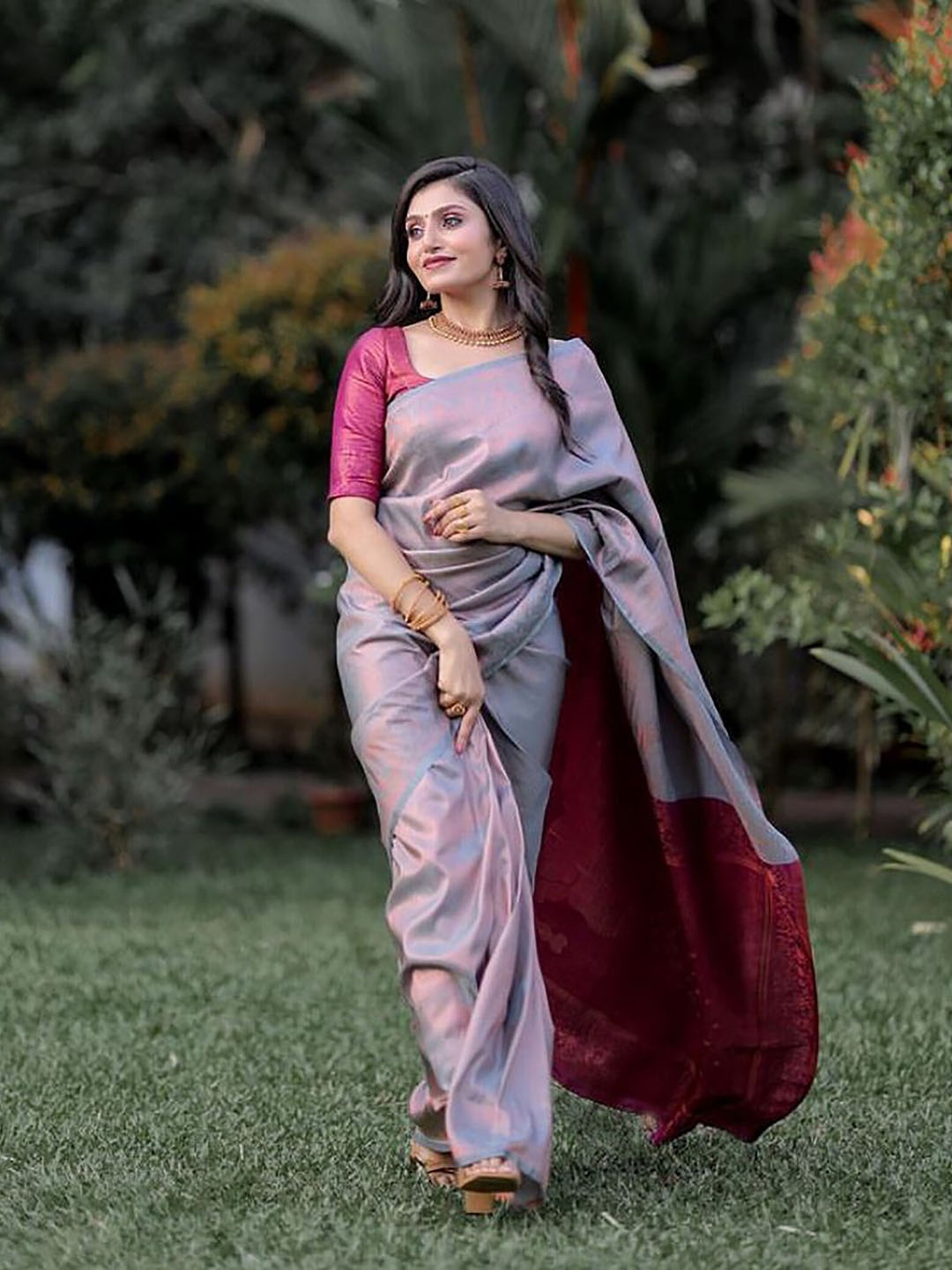 

BerMondsey Ethnic Motifs Woven Design Zari Banarasi Saree, Grey