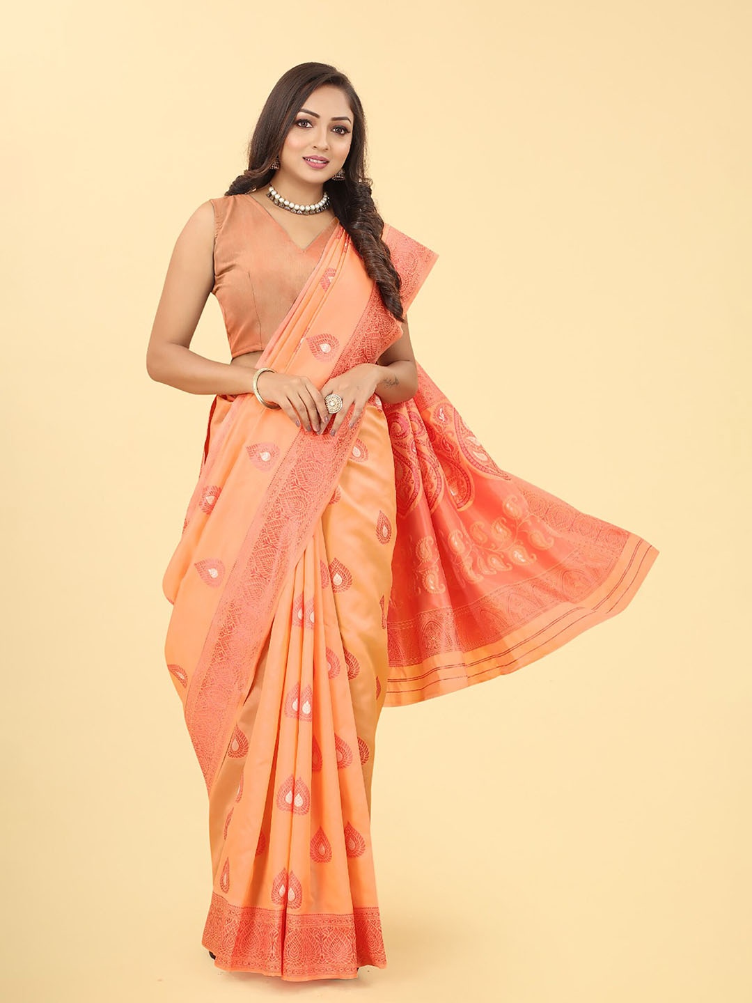 

BerMondsey Ethnic Motifs Woven Design Zari Banarasi Saree, Orange