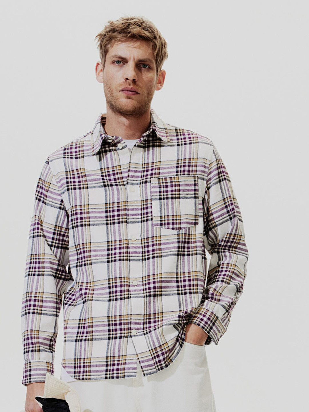 

H&M Pure Cotton Regular Fit Flannel shirt, White