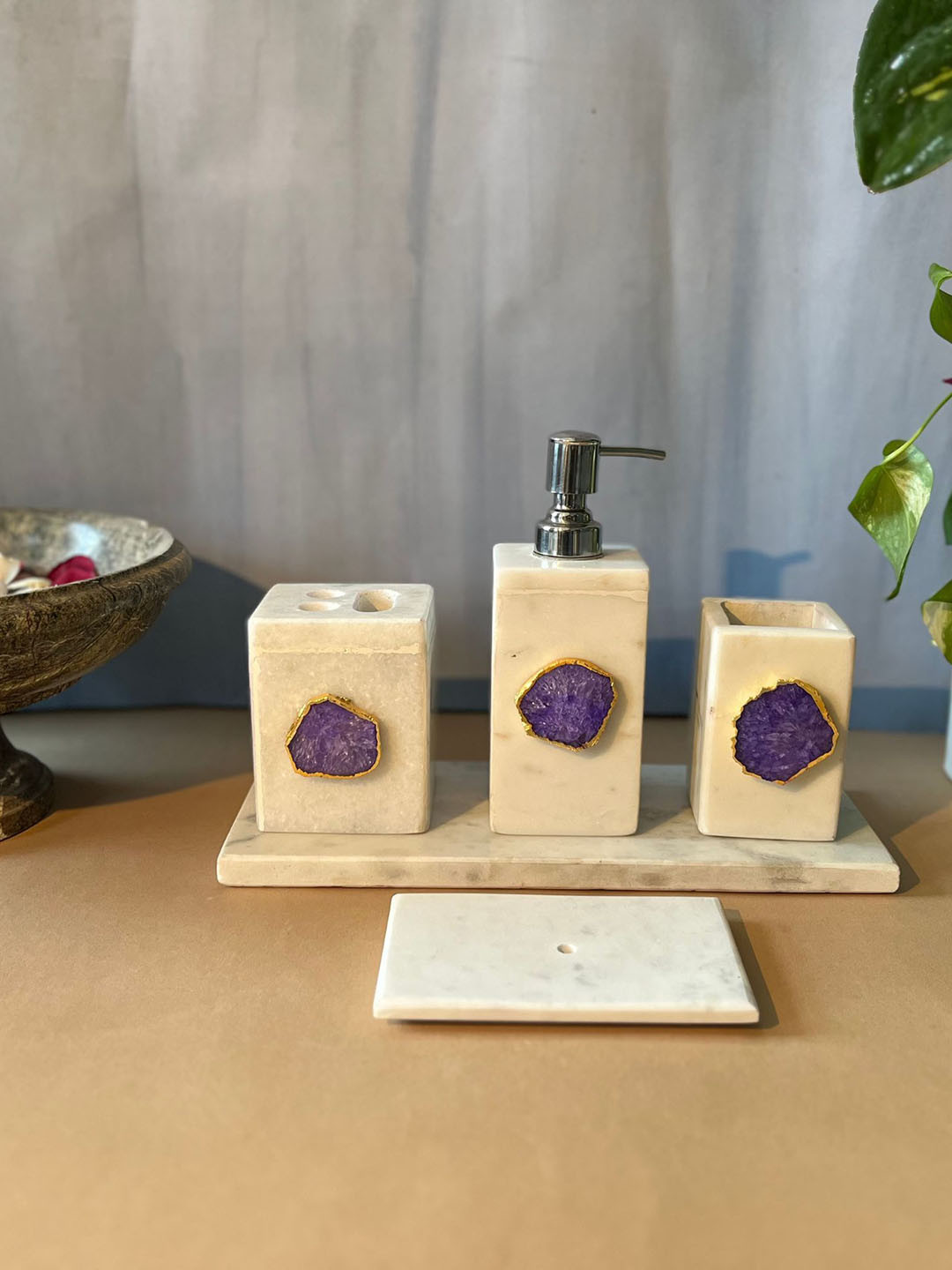 

HOMEARTE White & Purple 5 Pieces Stoneware Bath Accessories Set