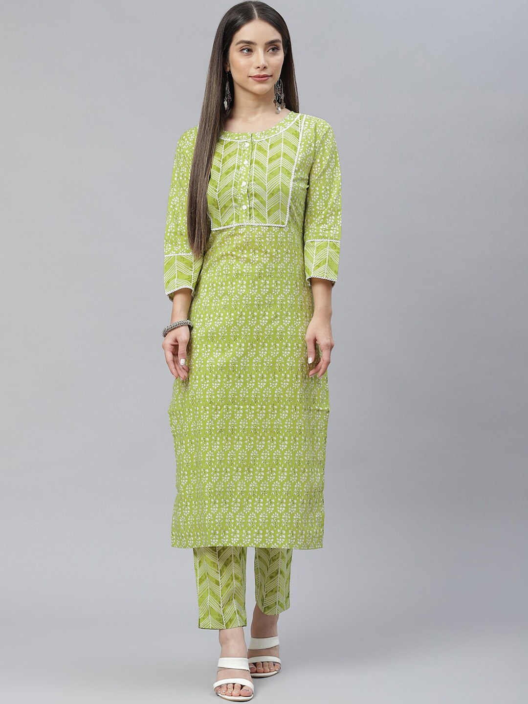 

Indibelle Floral Printed Cotton Straight Kurta, Green
