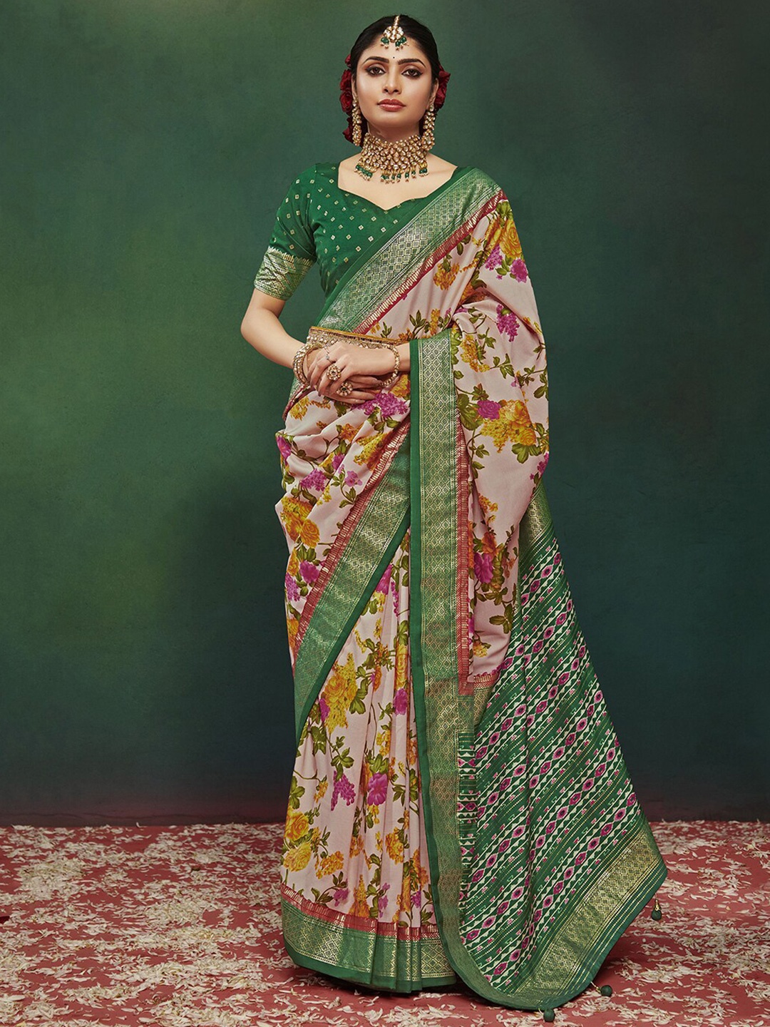 

Mitera Floral Zari Silk Saree, Peach