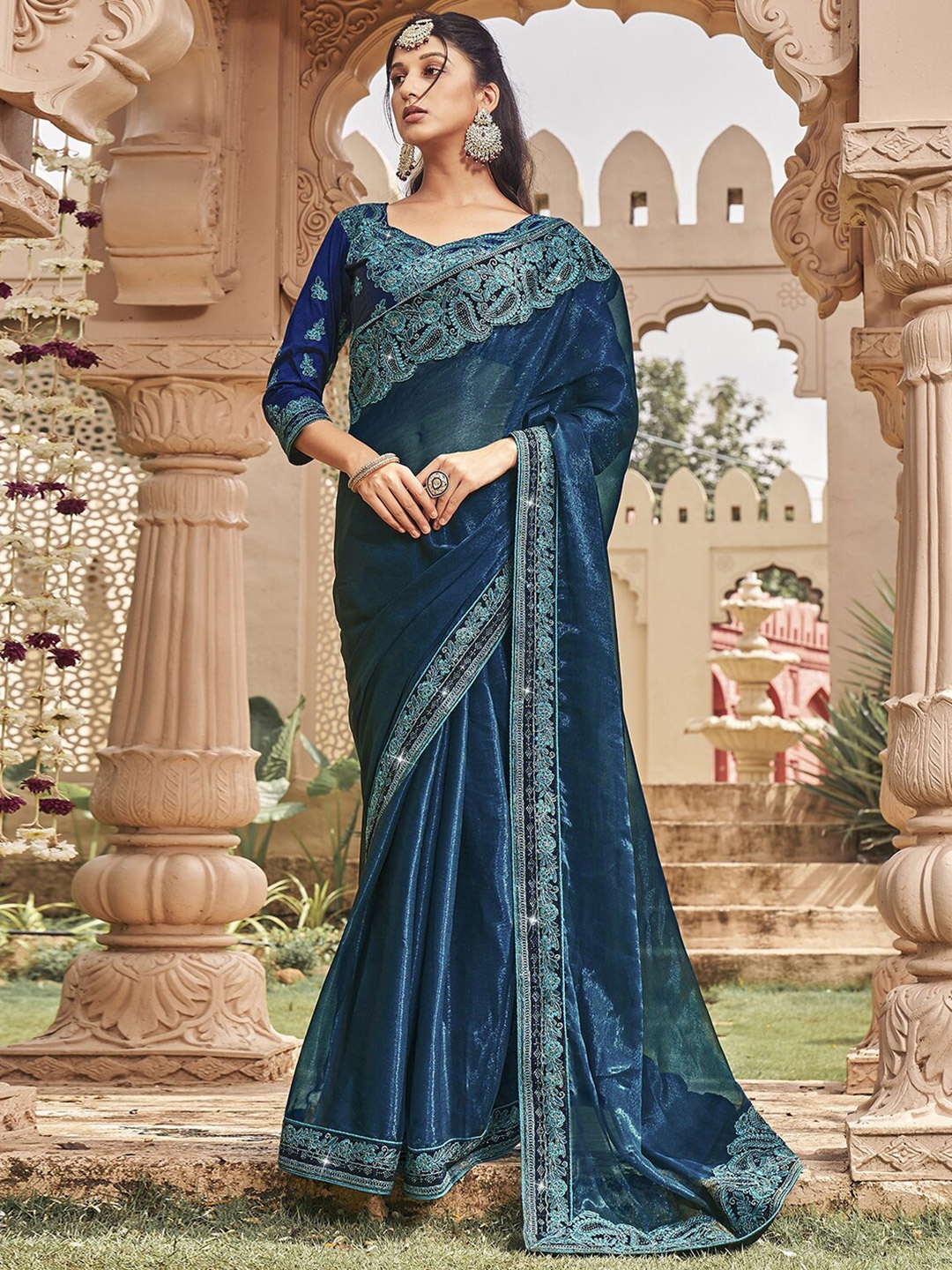 

Mitera Embroidered Saree, Teal