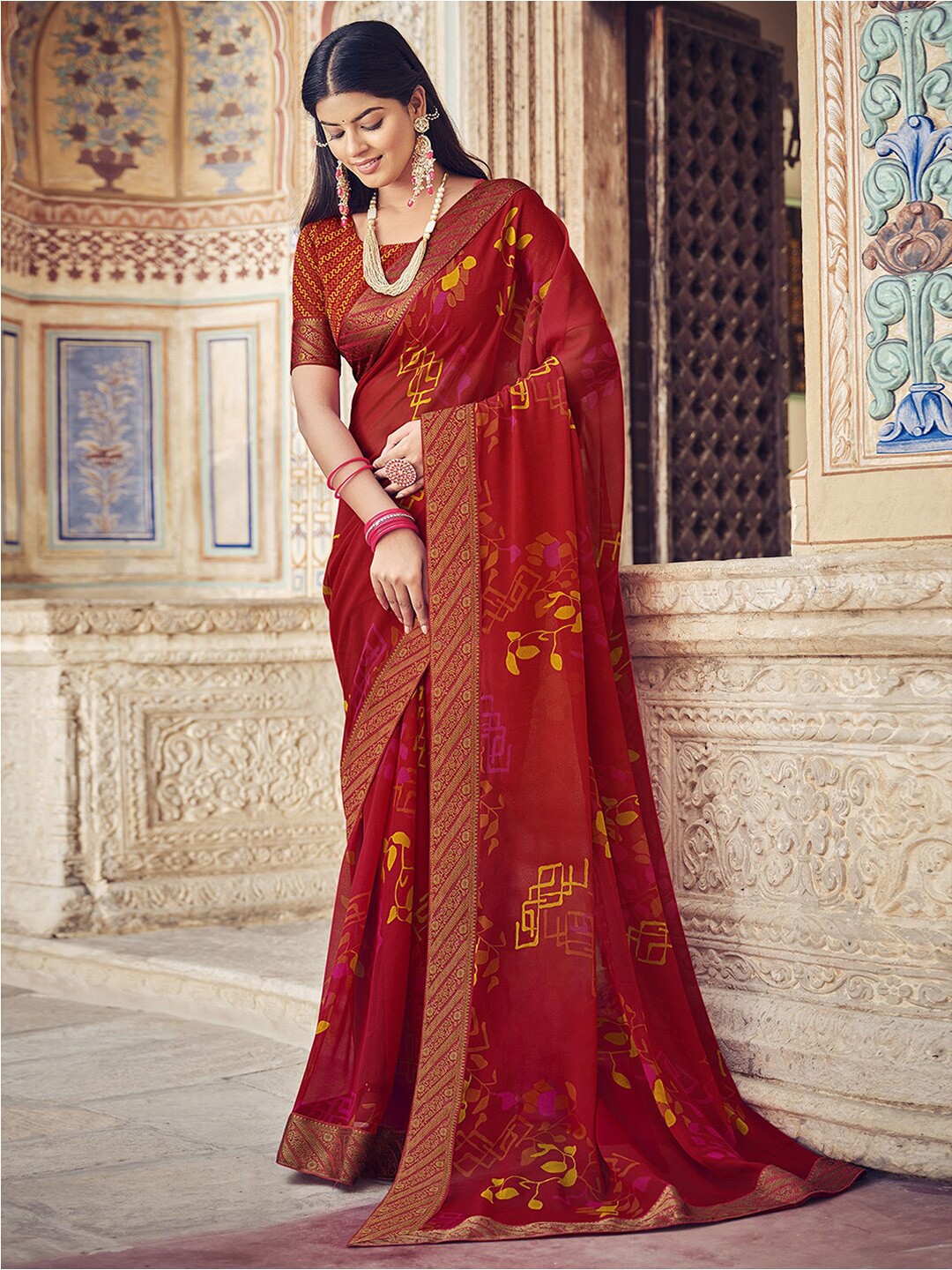 

Mitera Geometric Printed & Lace Saree, Red