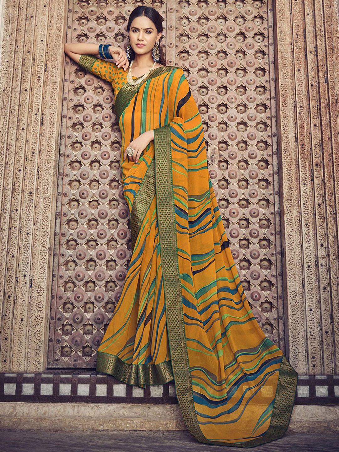 

Mitera Abstract Printed Saree, Yellow