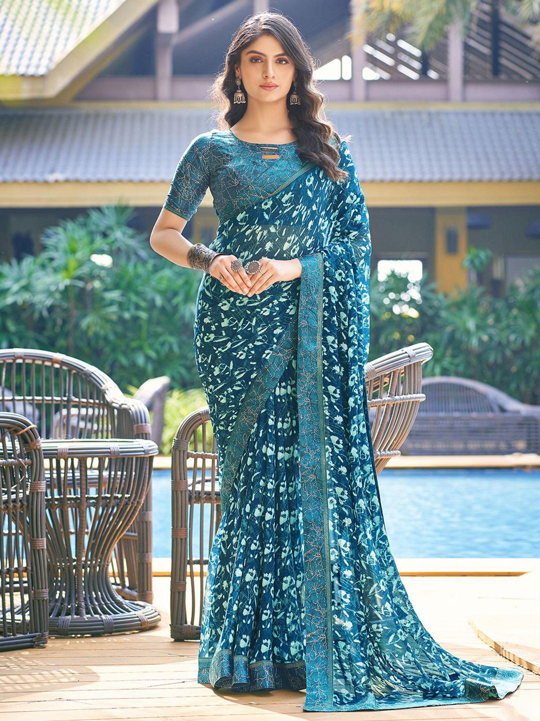 

Mitera Floral Printed & Lace Saree, Teal
