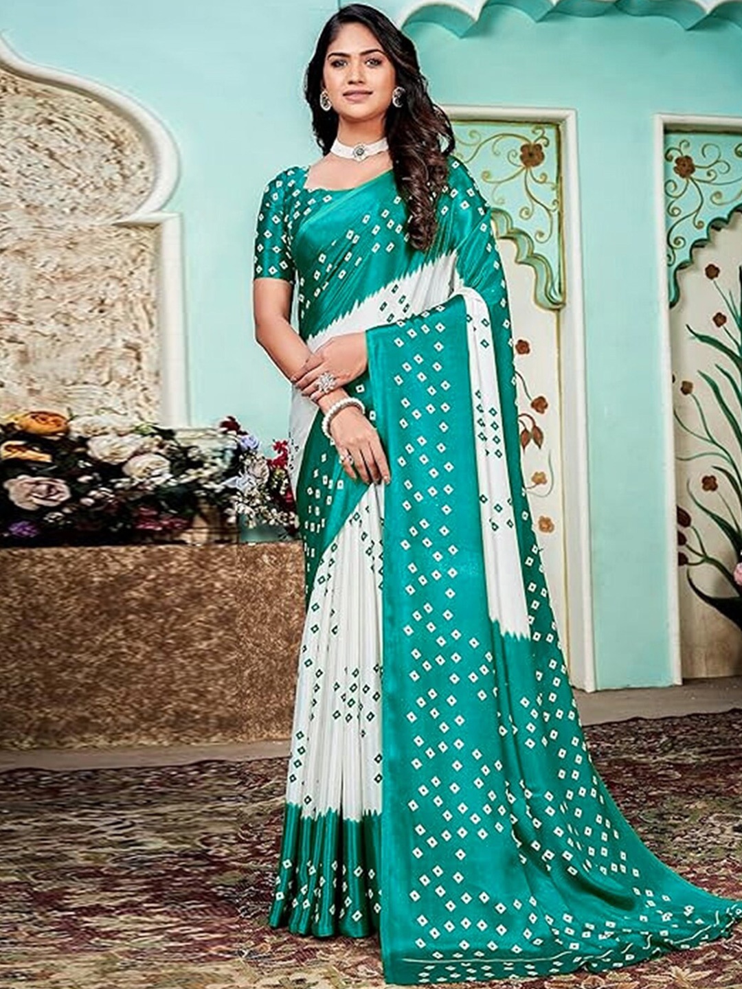 

KALINI Bandhani Printed Saree, Green