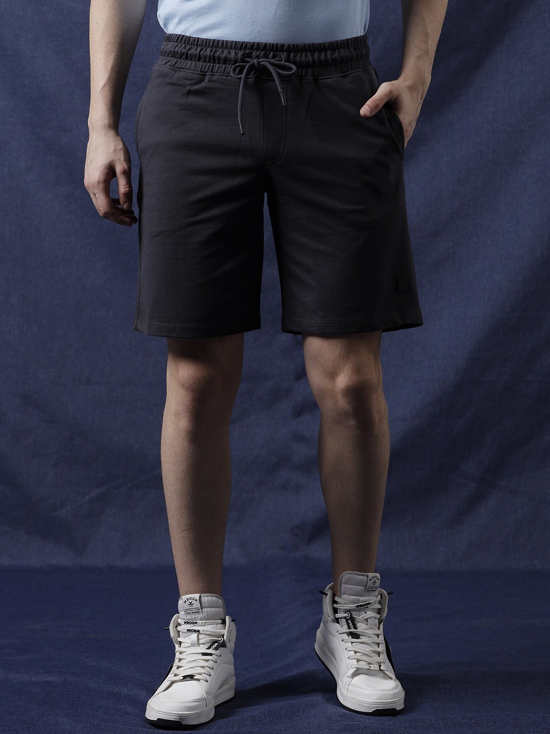

WROGN Men Slim Fit Cotton Shorts, Charcoal