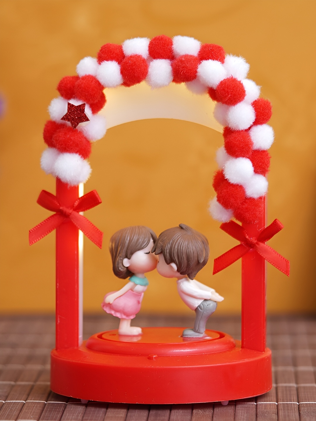 

eCraftIndia Red Romantic Kissing Couple Statue Decorative Showpiece Valentine Gift