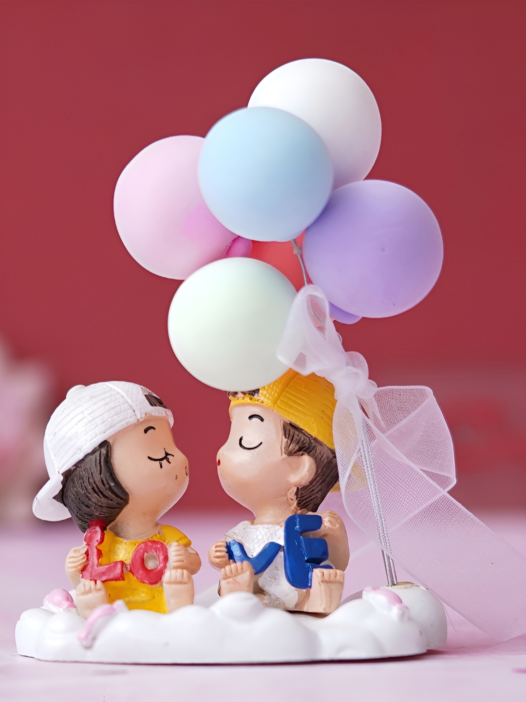 

eCraftIndia White Cute Couple Statue With Balloons Decorative Showpiece Valentine Day Gift