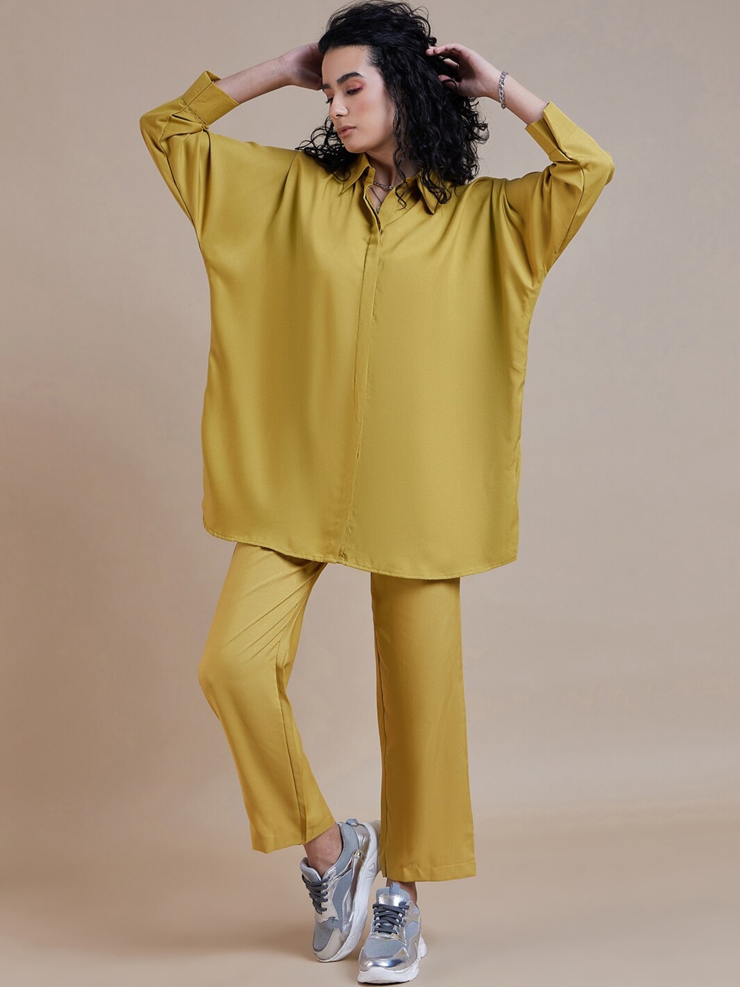 

The Roadster Lifestyle Co. Yellow Shirt Collar Shirt With Trousers