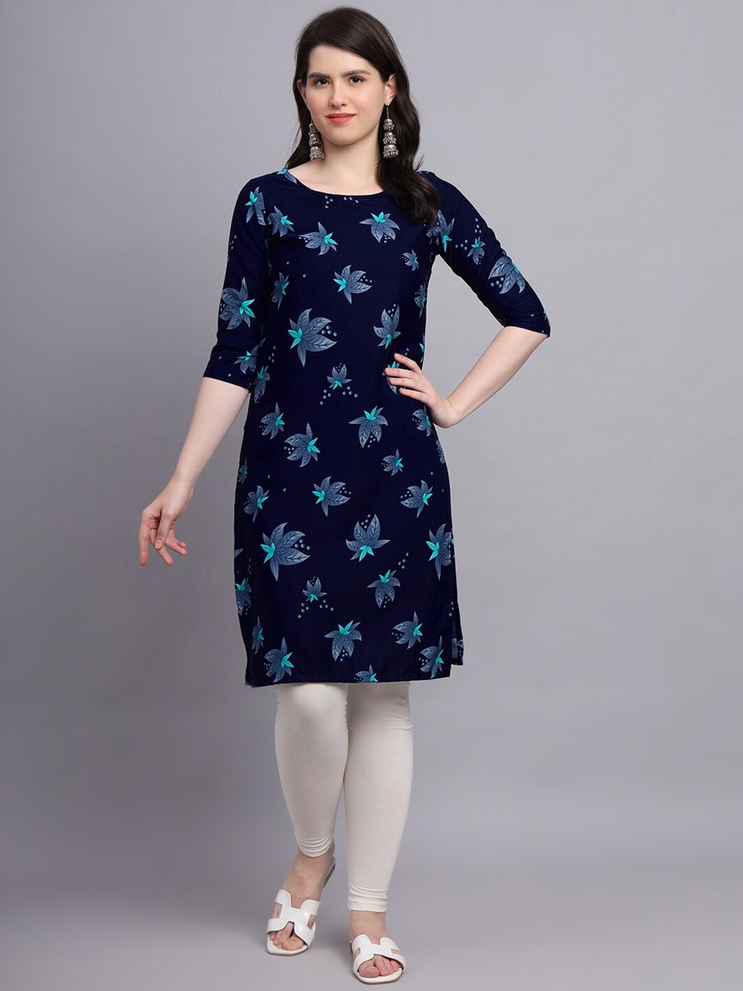 

Kiwie Floral Printed Straight Kurta, Navy blue