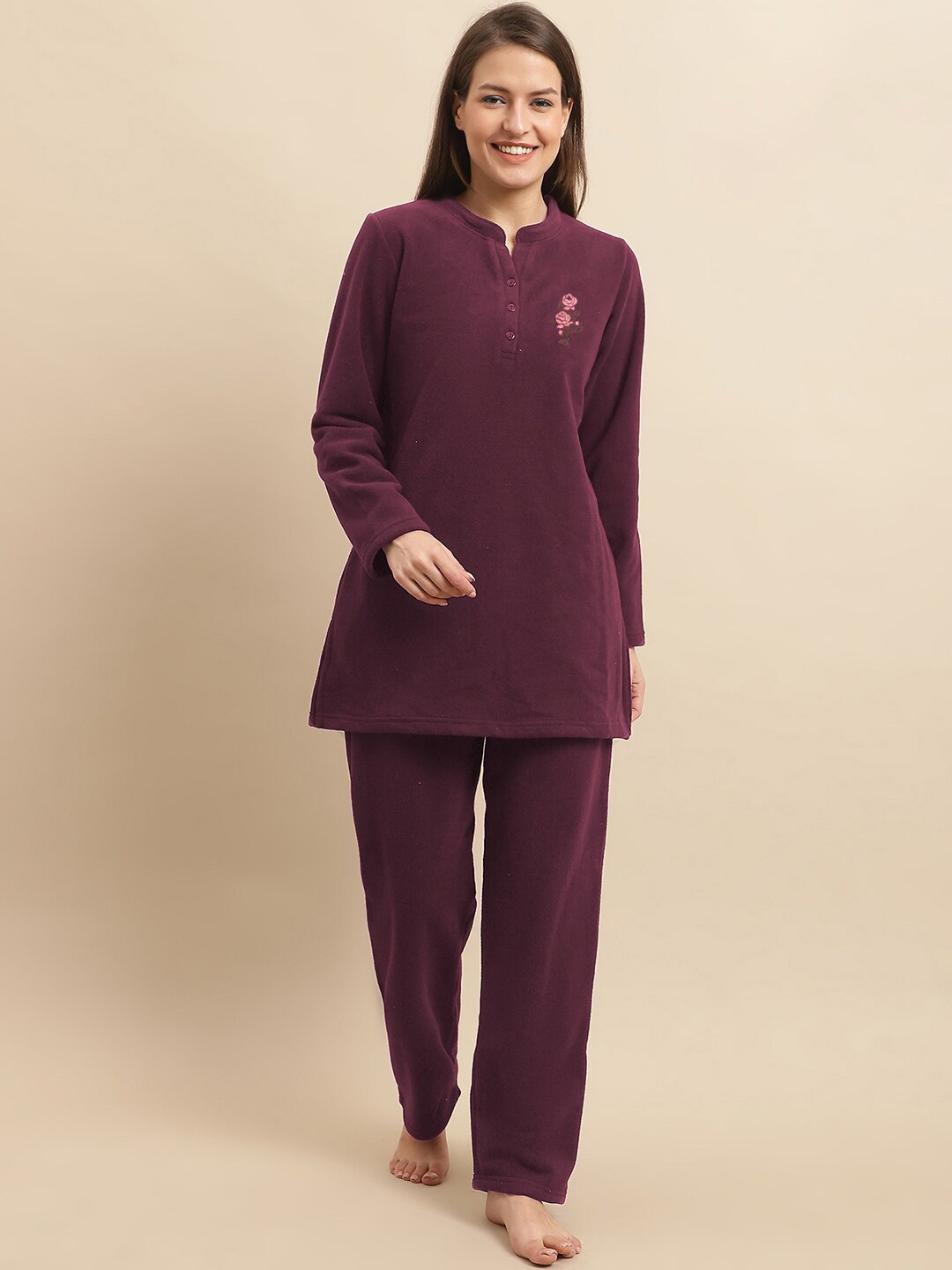 

Aerowarm Mandarin Collar Long Sleeves Night suit, Maroon