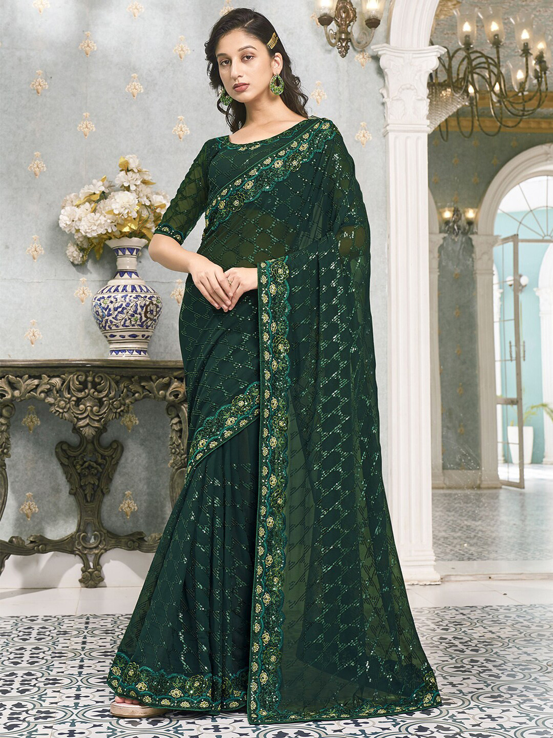 

Satrani Green & Gold-Toned Geometric Sequinned Embroidered Saree