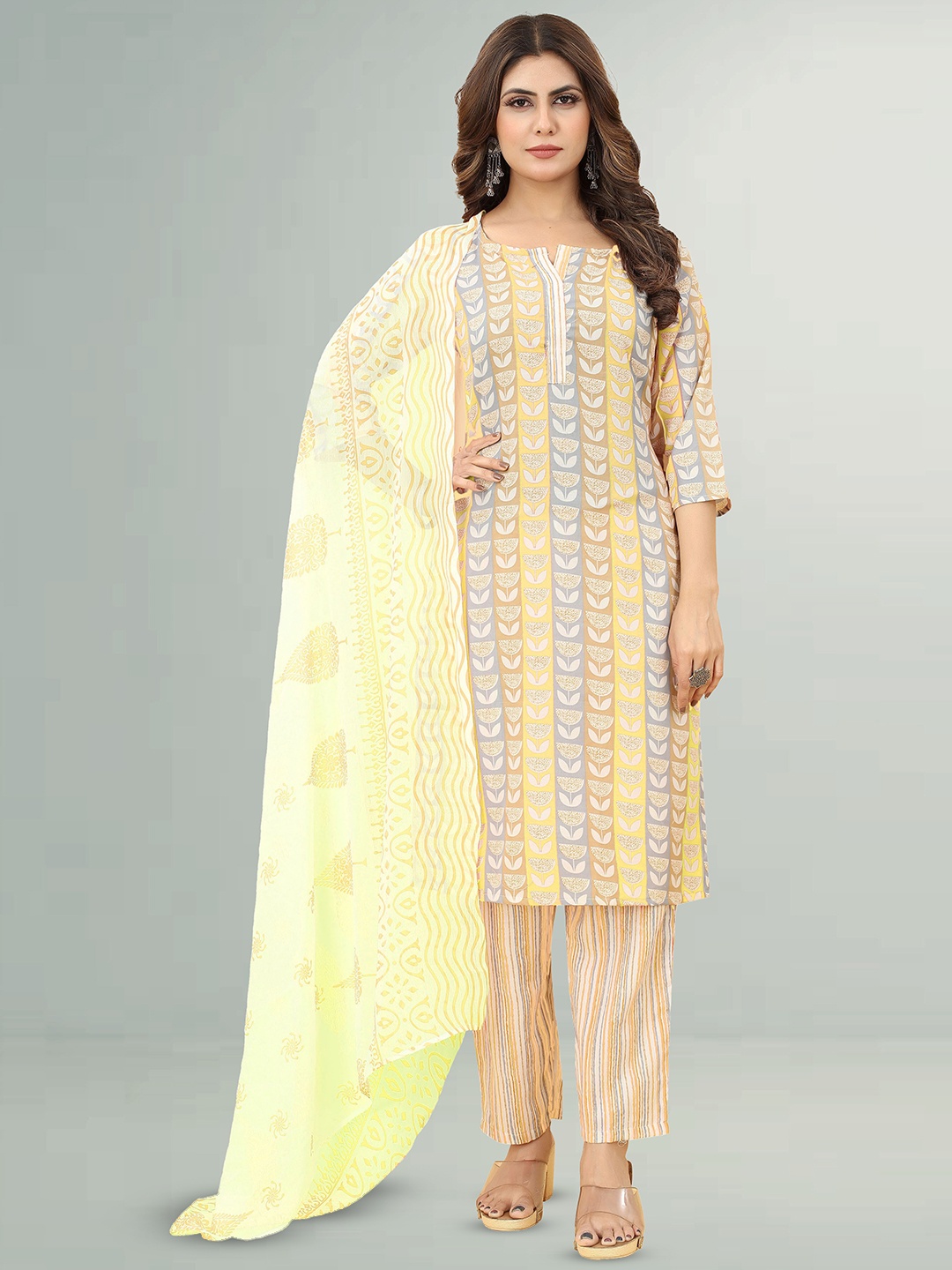 

Kiwie Floral Printed Regular Kurta with Trousers & Dupatta, Yellow