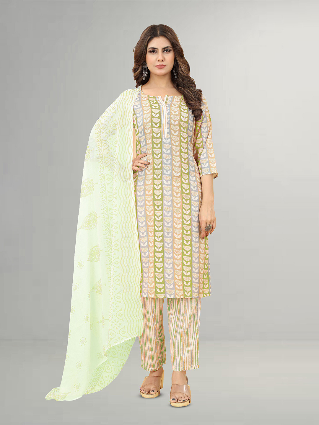 

Kiwie Women Floral Printed Cotton Regular Kurta with Salwar & Dupatta, Green