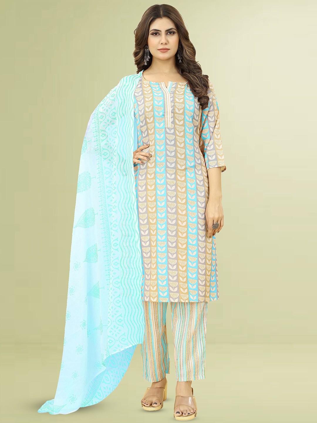 

Kiwie Women Teal Floral Printed Regular Kurta with Trousers & With Dupatta
