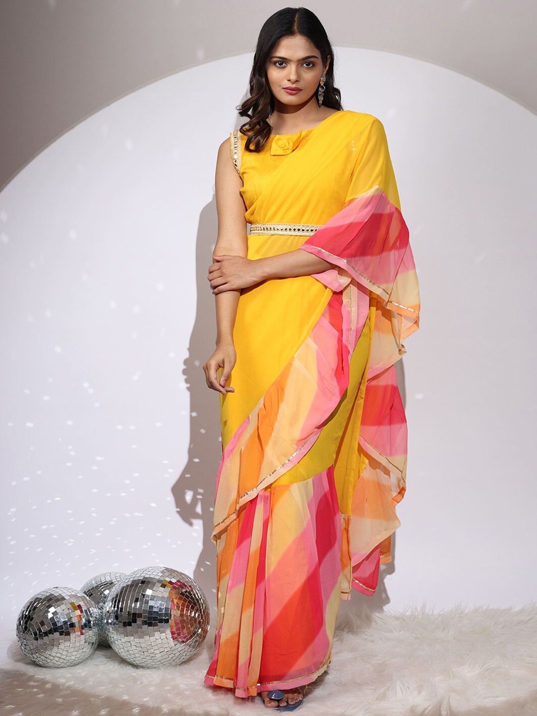 

PATLIPALLU Striped Sequinned Saree, Yellow
