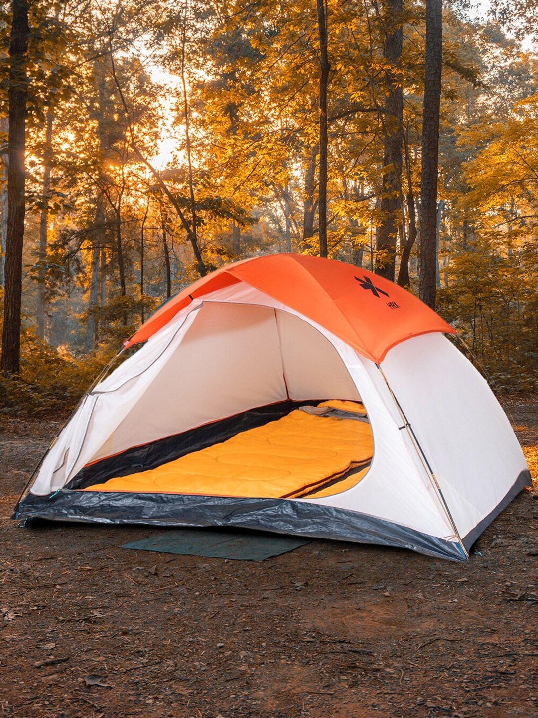 

HRX by Hrithik Roshan White 2 People Waterproof Tent Travel Accessory