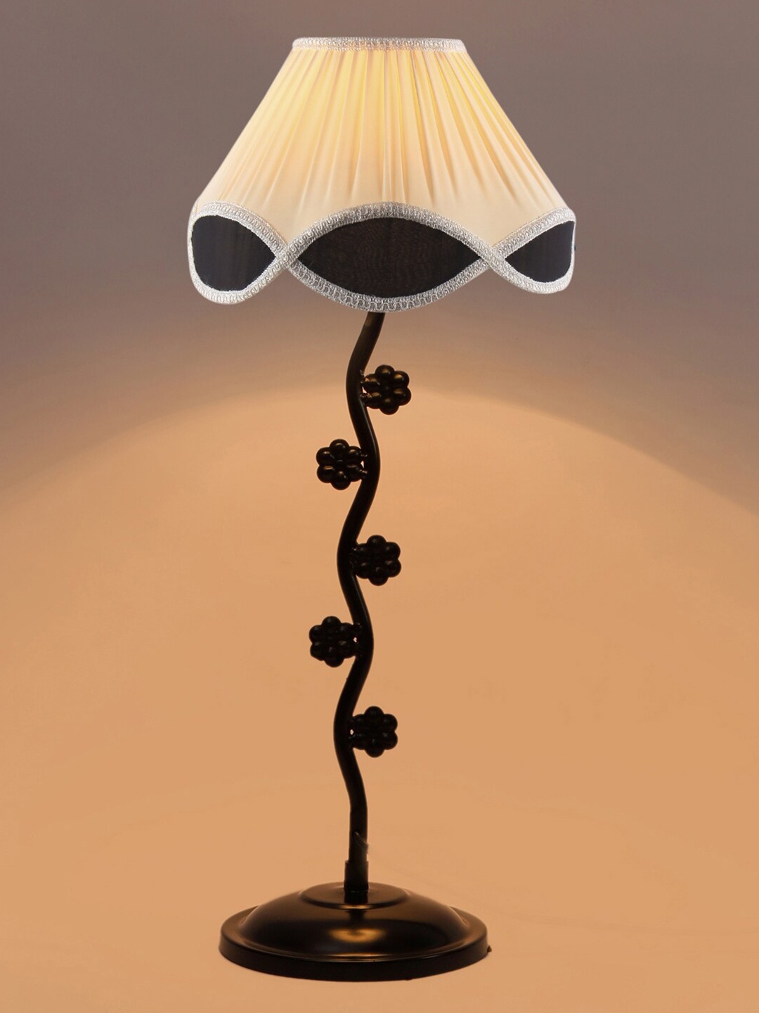 

Devansh Off White & Black Textured Frustum Table Lamps