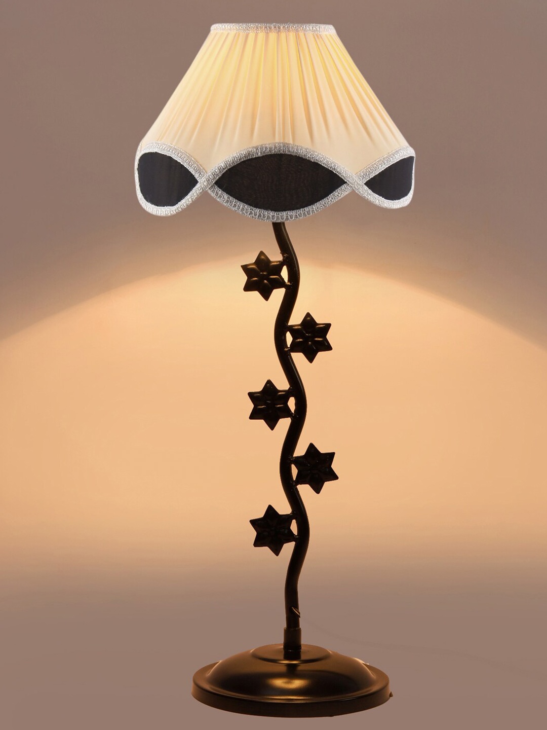 

Devansh Black & Beige Iron Frustum Table Lamp With Iron Black Base