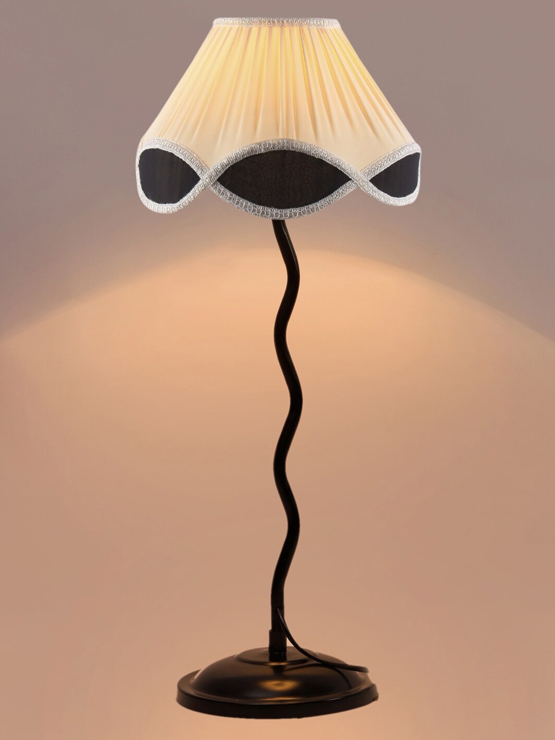 

Devansh White Black Frustum Table Lamps