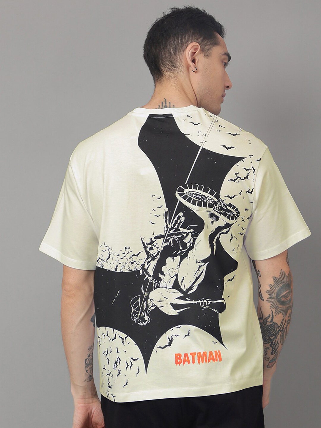 

Free Authority Batman Printed Pure Cotton Oversized Fit T-Shirts, White