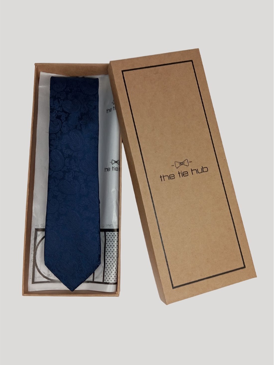 

The Tie Hub Men Silk Woven Design Broad Tie, Navy blue