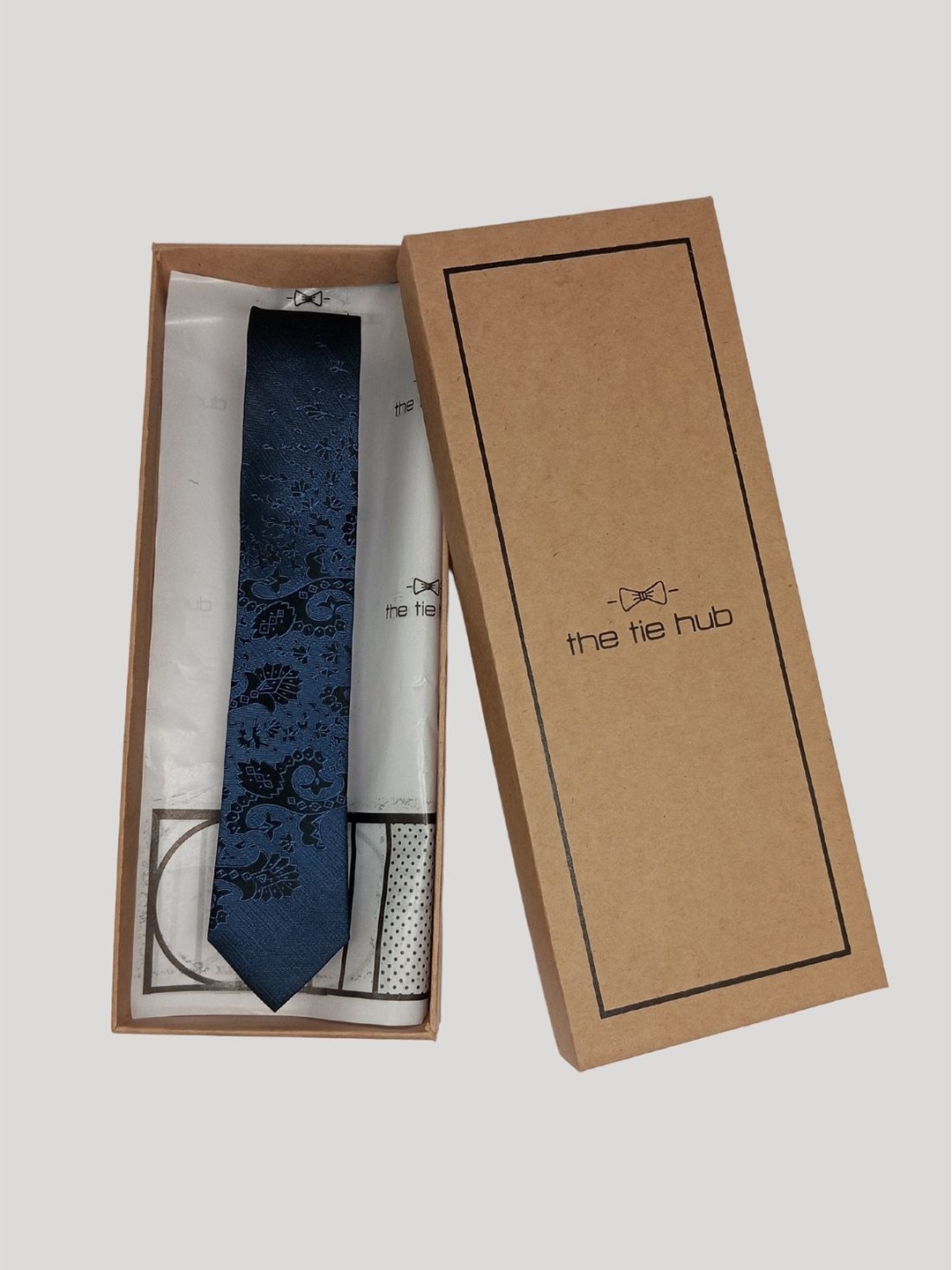 

The Tie Hub Men Woven Designed Silk Broad Tie, Navy blue