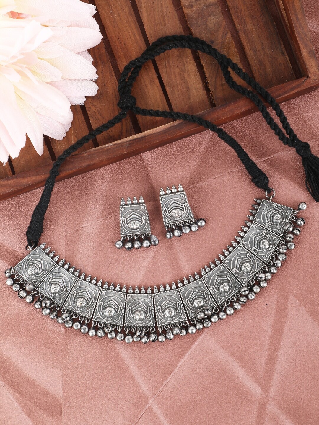 

Sangria Silver-Plated Oxidised Jewellery Set