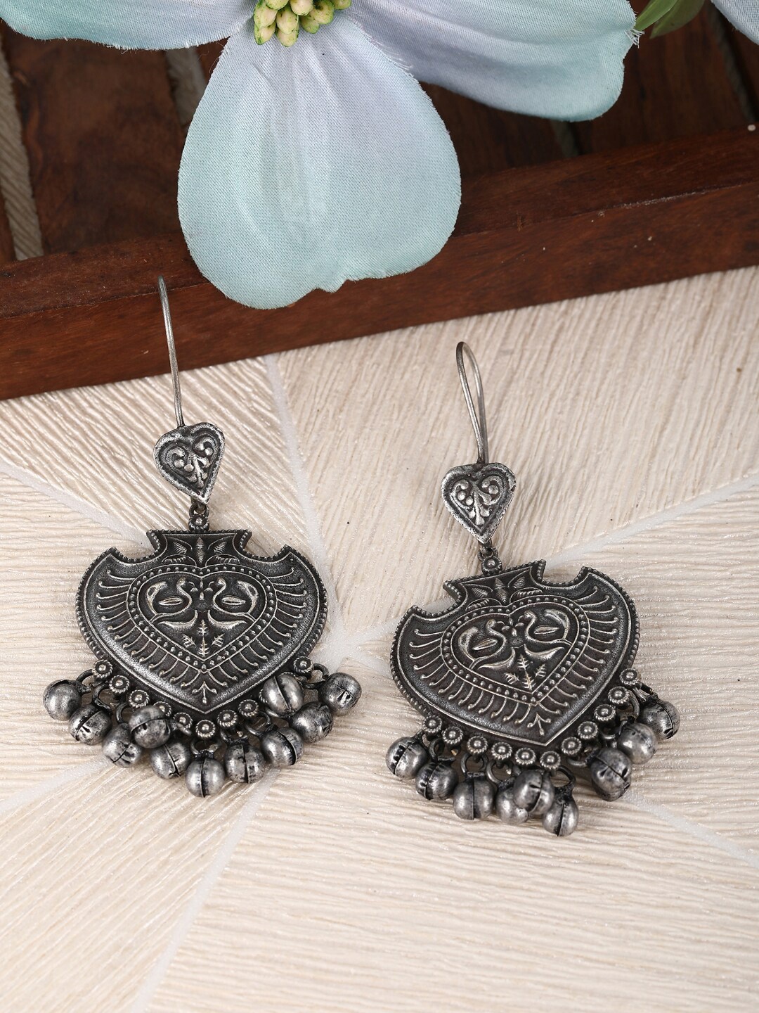 

Sangria Silver-Plated Oxidised Drop Earring