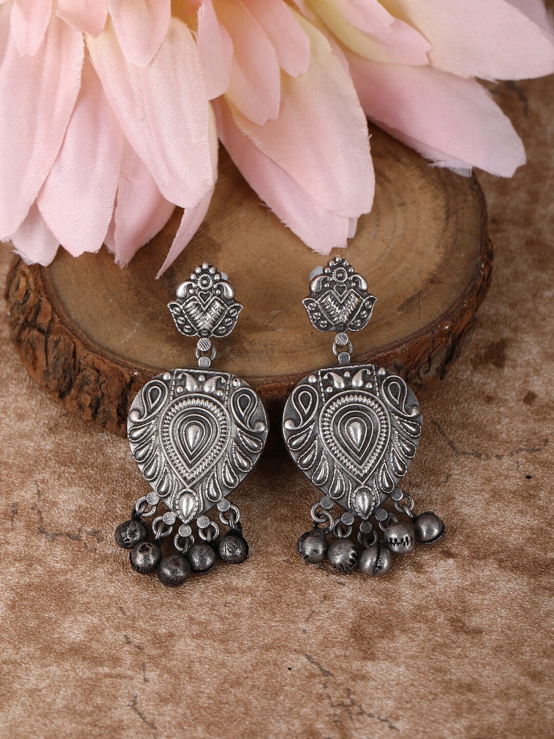 

Sangria Silver-Plated Oxidised Drop Earring