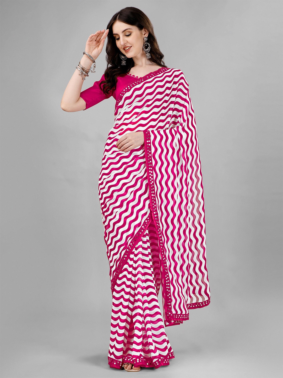 

Flip The Style Printed Sequinned Leheriya Saree, Pink