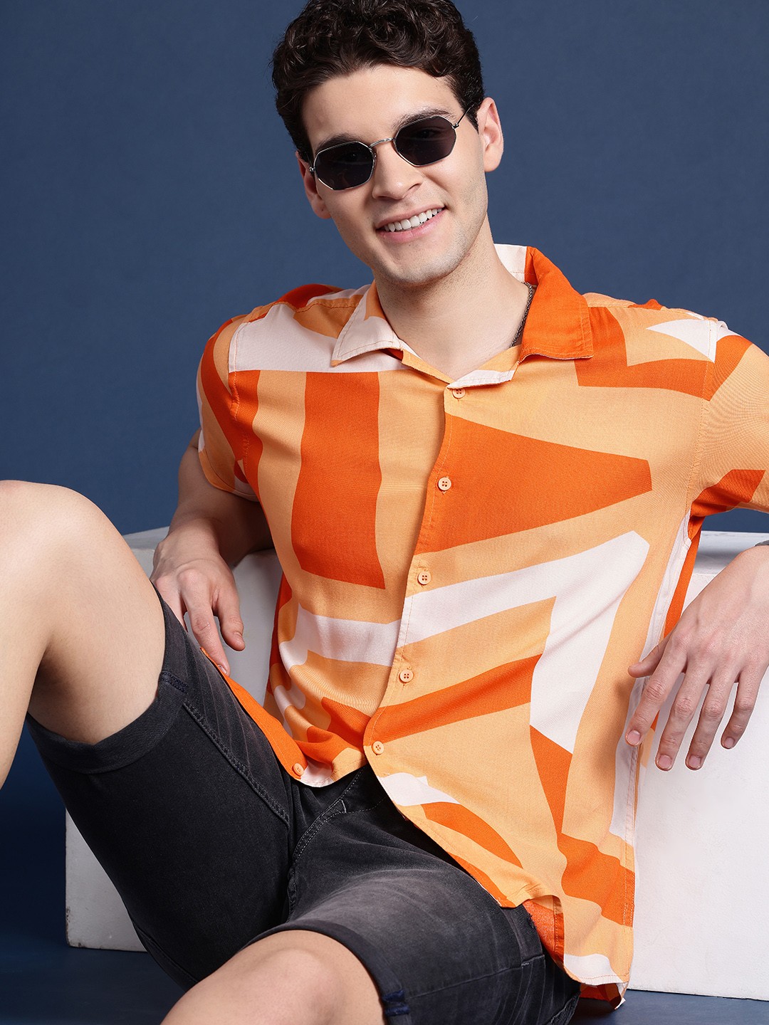 

Mast & Harbour Men Slim Fit Printed Casual Shirt, Orange