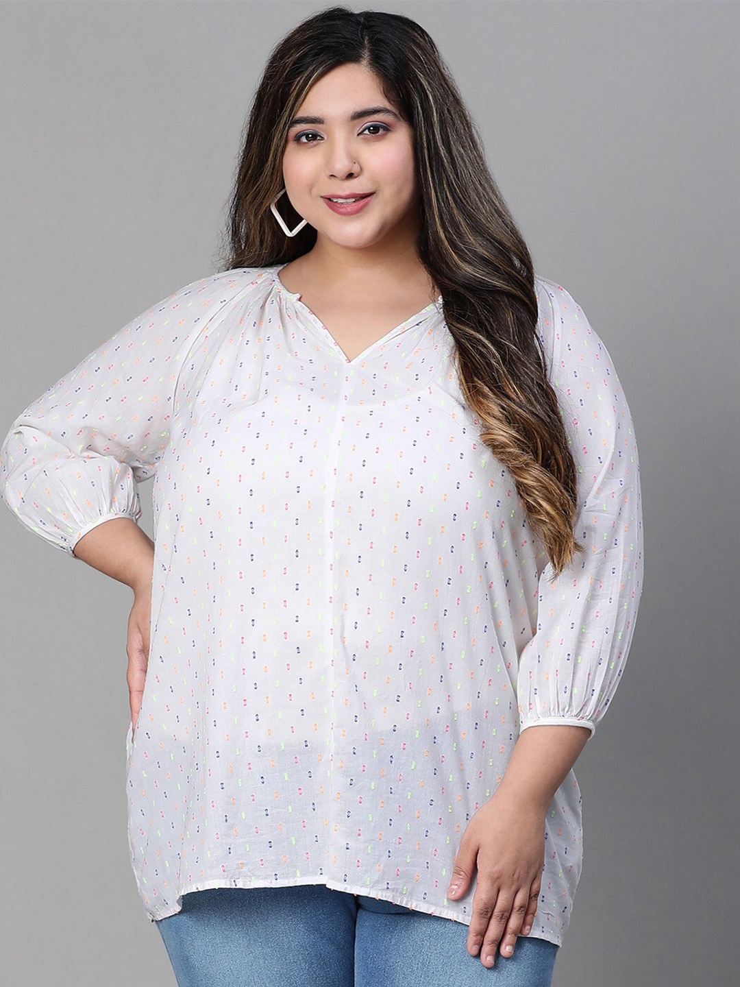 

Oxolloxo Plus Size Abstract Printed V-Neck Cotton Top, White