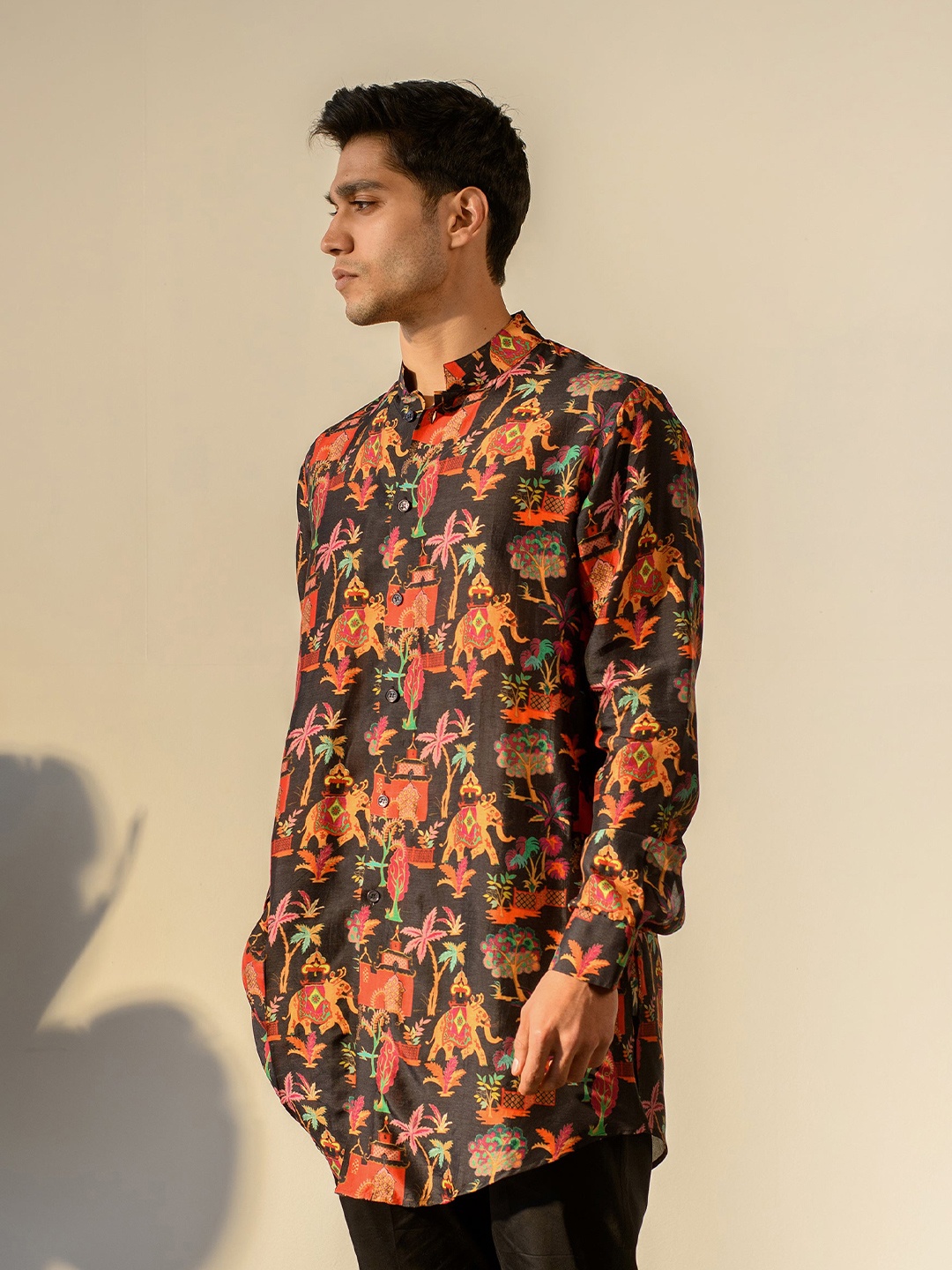 

QB MEN Ethnic Motifs Printed Mandarin Collar Long Sleeves Silk Kurta, Black