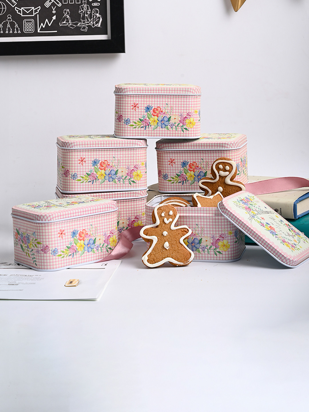 

MARKET99 Pink & White 6 Pieces Printed Metal Food Container