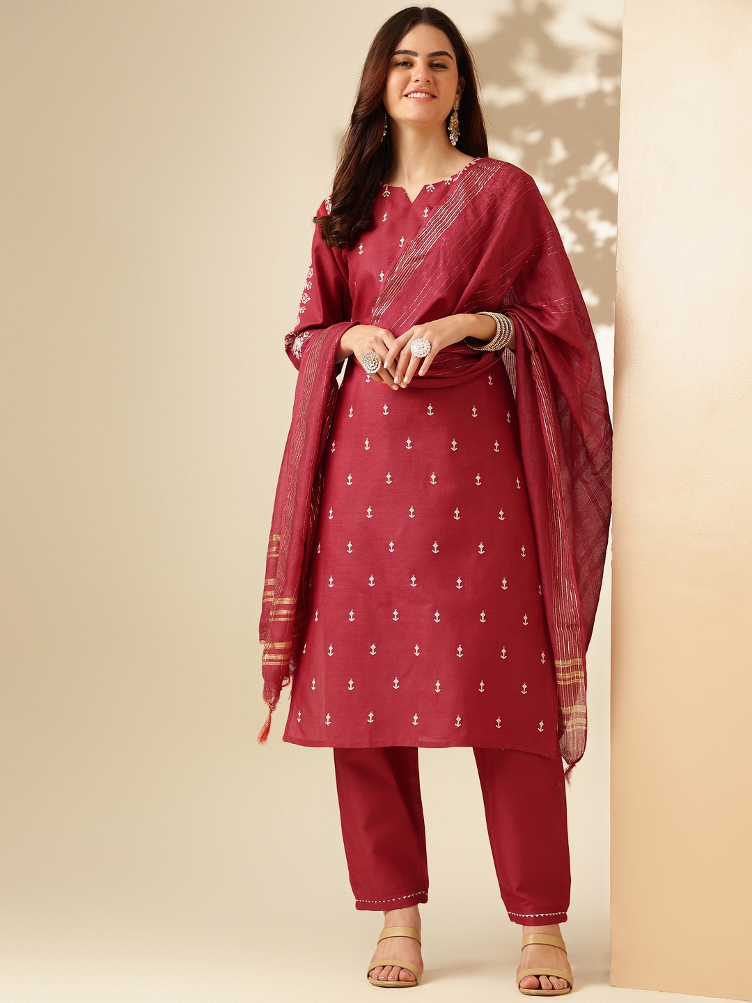 

Anouk Ethnic Motifs Embroidered Notch Neck Thread Work Kurta With Trousers & Dupatta, Maroon