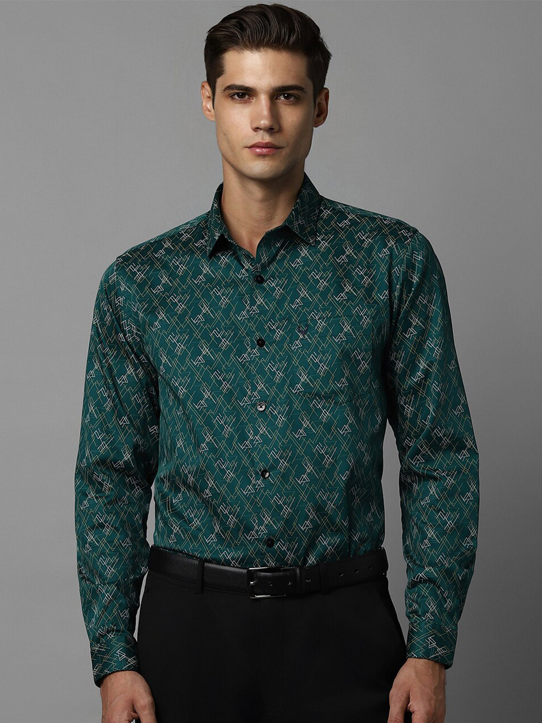 

Allen Solly Slim Fit Floral Opaque Spread Collar Chest Pocket Cotton Formal Shirt, Green