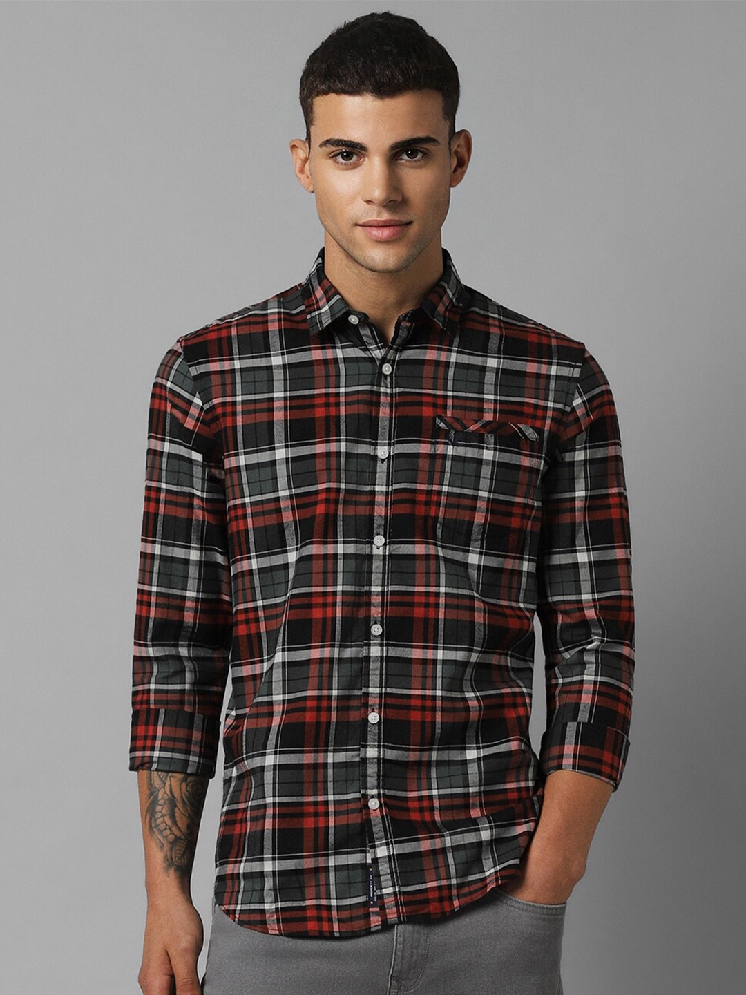 

Allen Solly Regular Fit Tartan Checked Long Sleeves Cotton Casual Shirt, Black