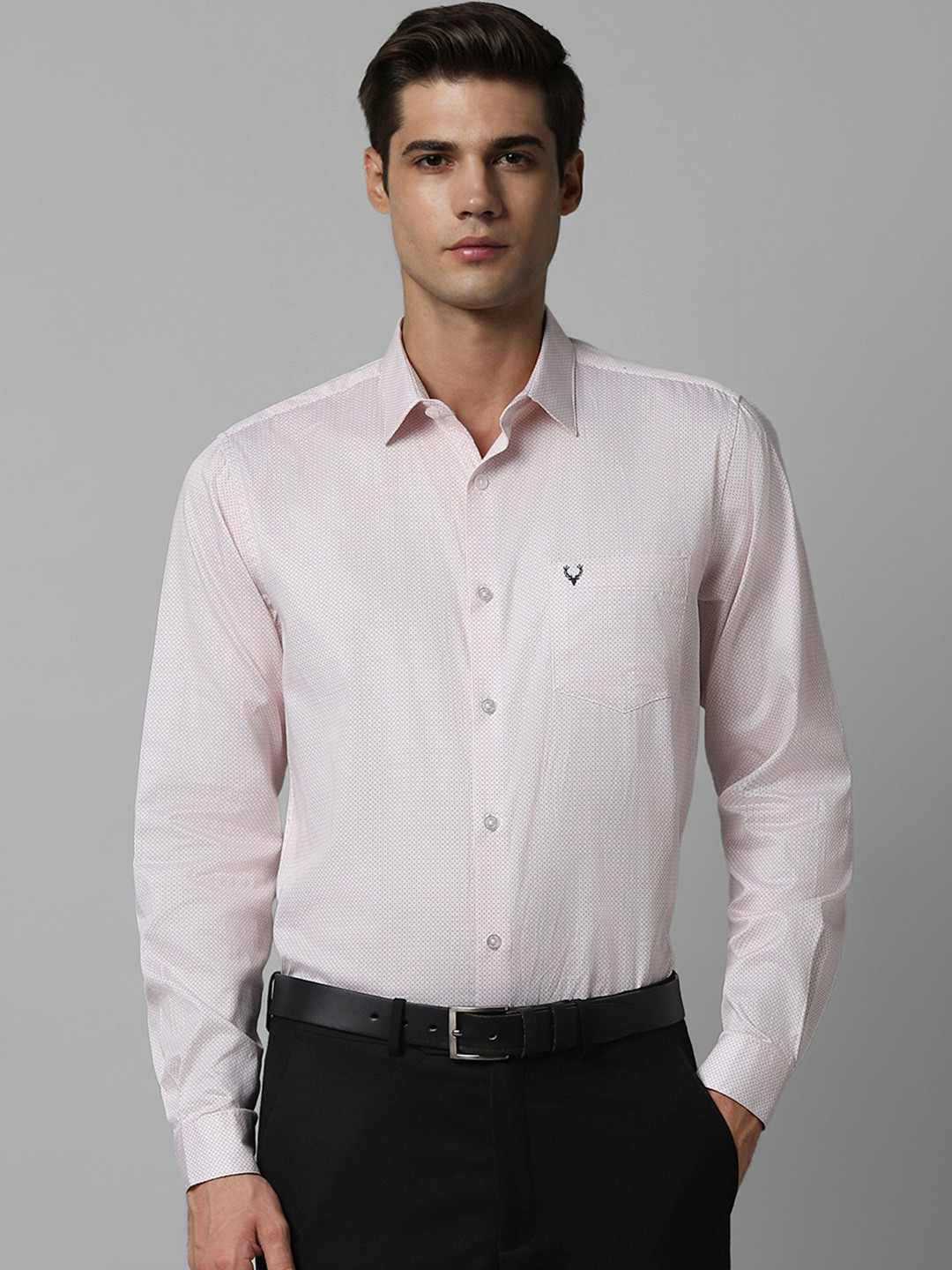 

Allen Solly Men Pink Slim Fit Opaque Striped Formal Shirt
