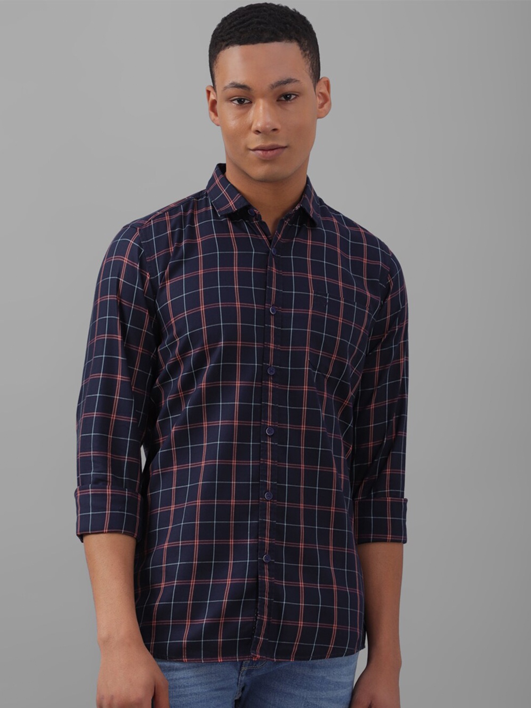 

Allen Solly Custom Fit Checked Cotton Casual Shirt, Navy blue