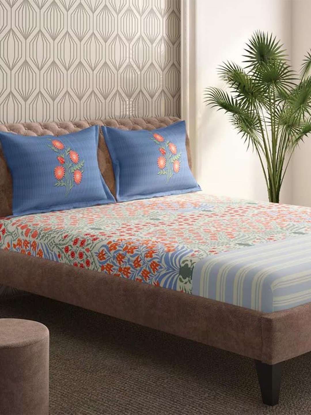 

Portico Pink & Orange Floral 180 TC Cotton King Bedsheet with 2 Pillow Covers