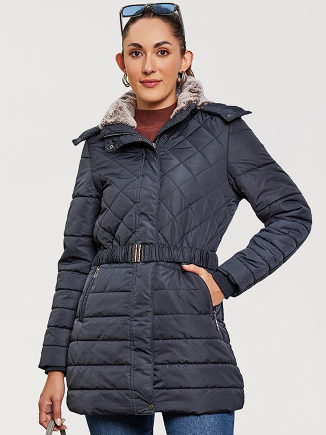 

LURE URBAN Hooded Puffer Jacket With Belt, Navy blue