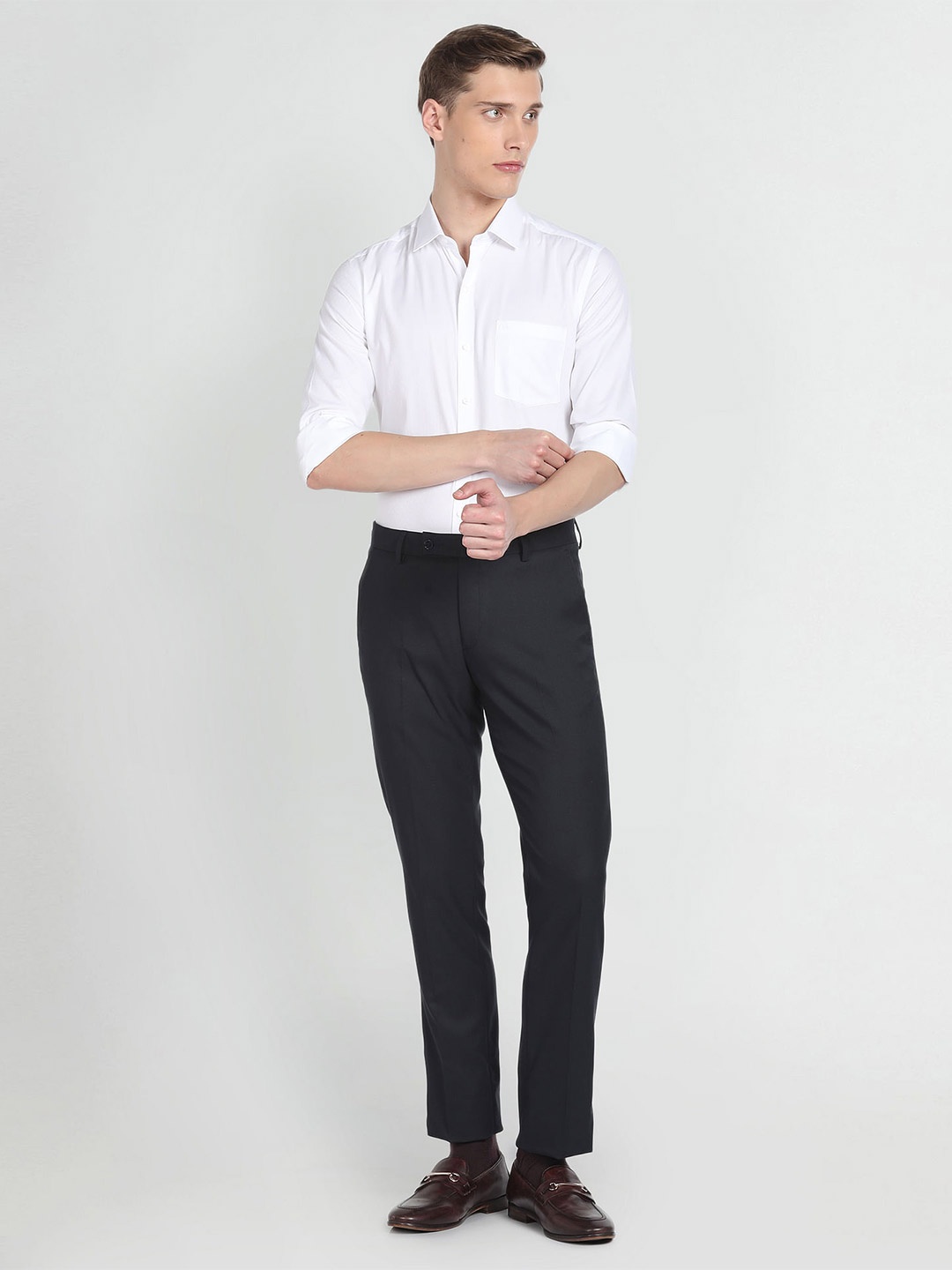 

Arrow Spread Collar Long Sleeves Slim Fit Opaque Formal Shirt, White