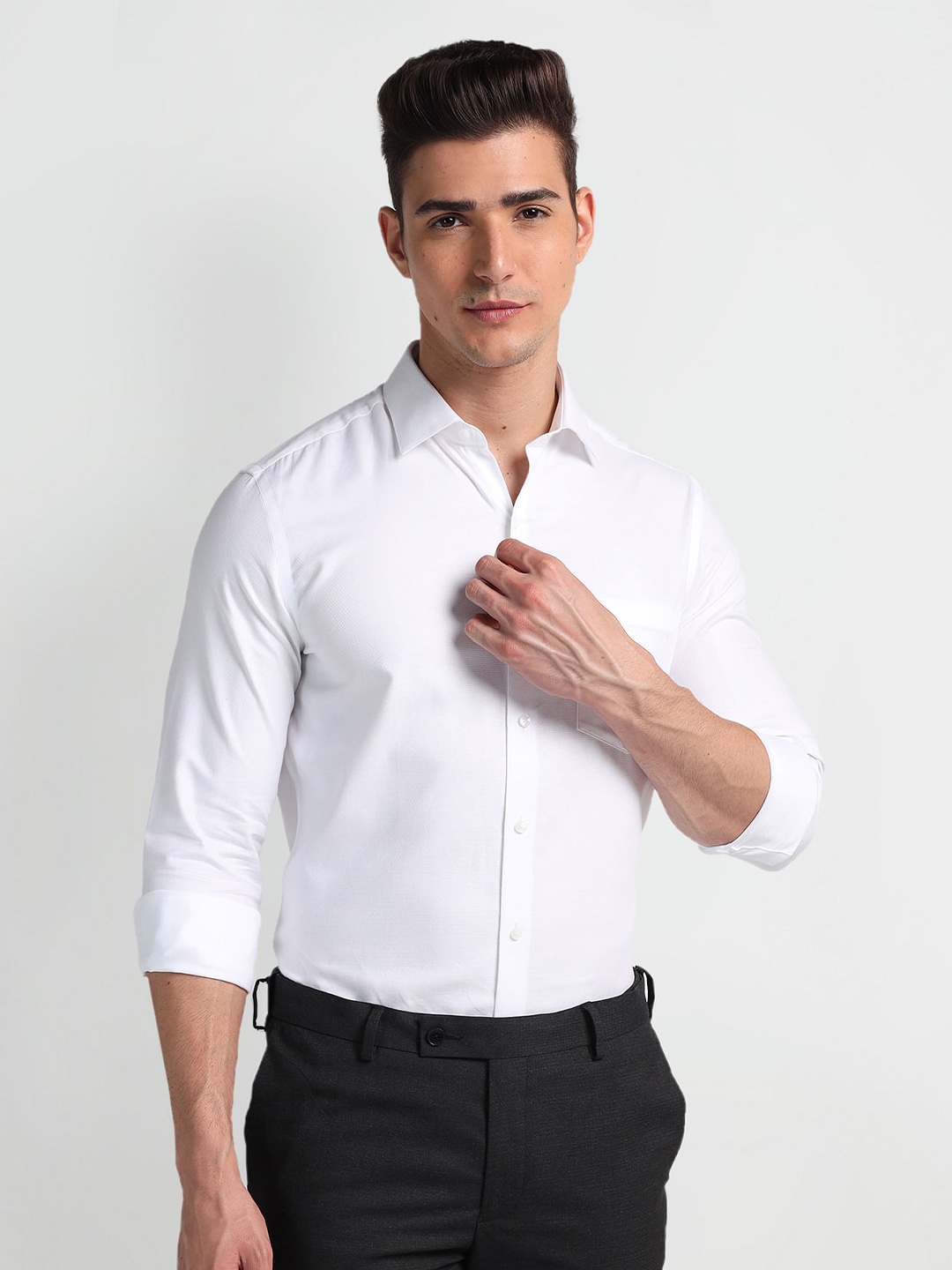 

Arrow Spread Collar Long Sleeves Cotton Slim Fit Formal Shirt, White