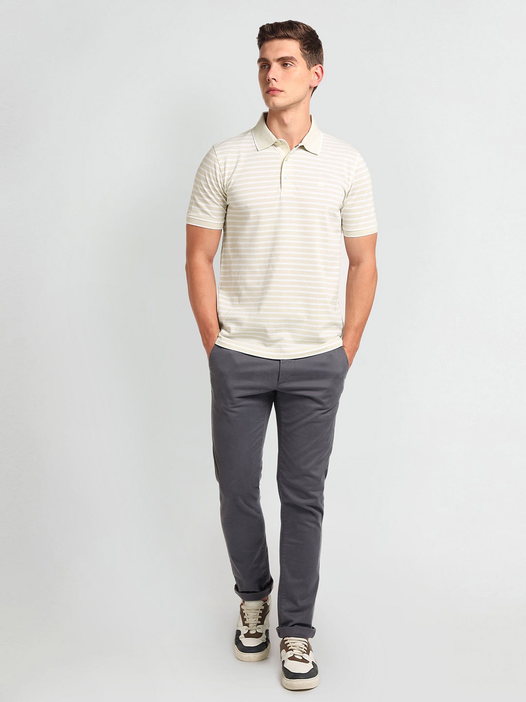 

Arrow Polo Collar Pockets Short Sleeves Cotton Casual T-shirt, Beige