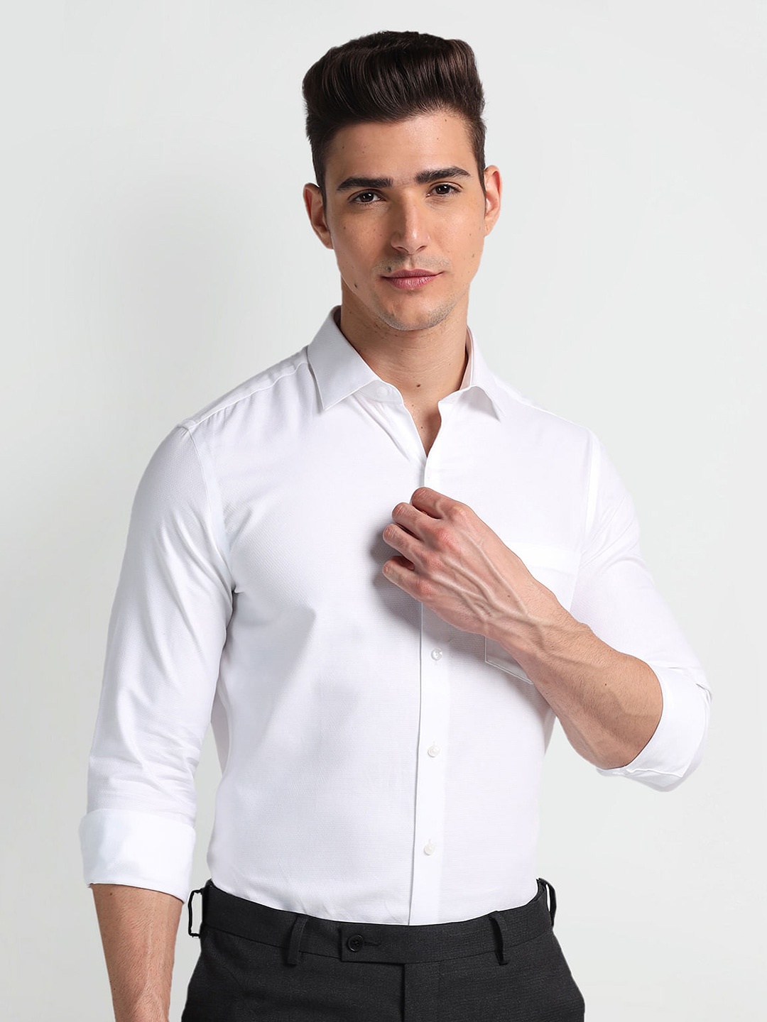 

Arrow Spread Collar Long Sleeves Slim Fit Cotton Formal Shirt, White