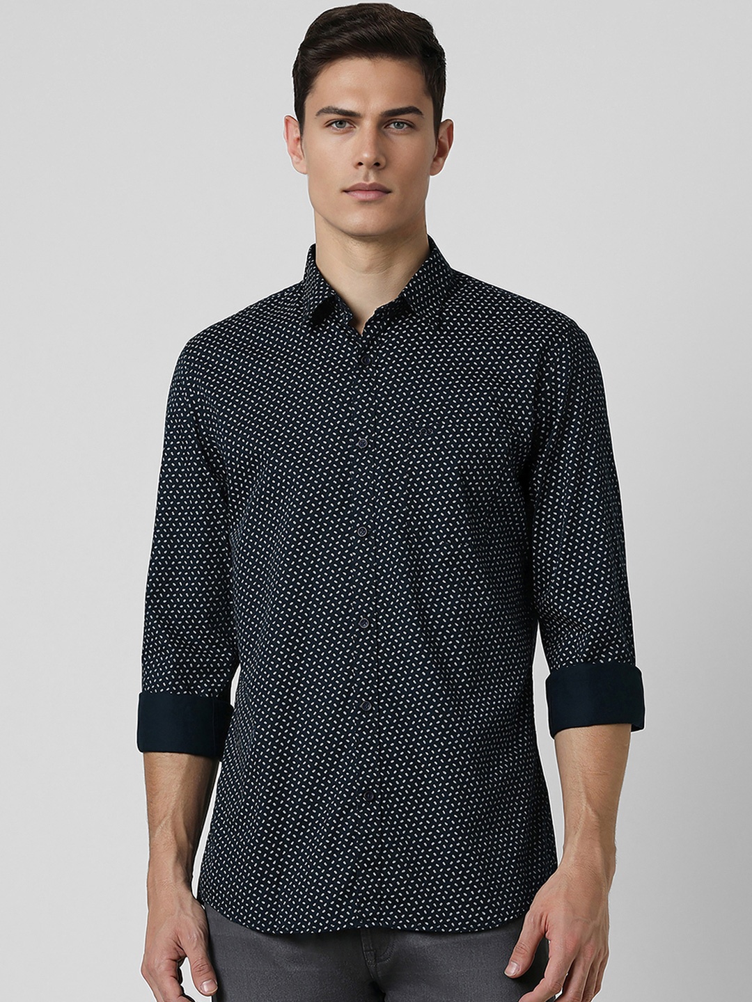 

Peter England Casuals Men Navy Blue Slim Fit Opaque Printed Casual Shirt
